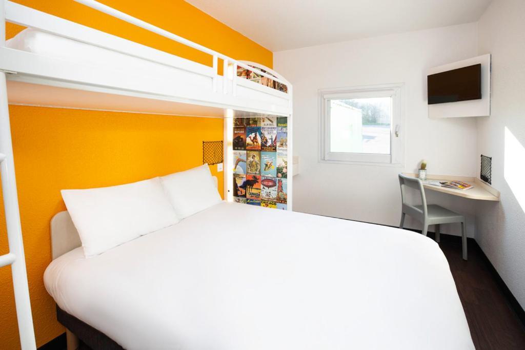 Hotelf1 Frejus Roquebrune Sur Argens Luaran gambar