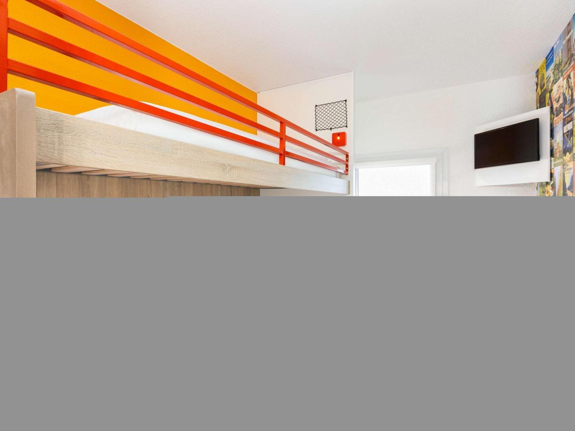 Hotelf1 Frejus Roquebrune Sur Argens Luaran gambar