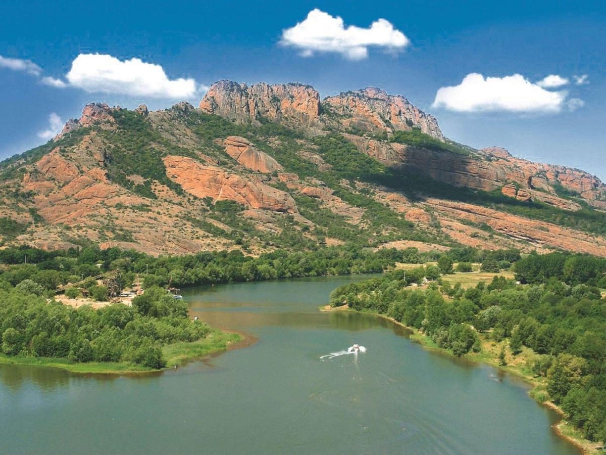 Hotelf1 Frejus Roquebrune Sur Argens Luaran gambar